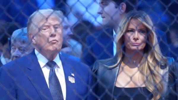 Acusan a cinco hombres de intentar atacar el evento de cumpleaños de Trump en la Casa Blanca