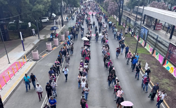 CNTE se moviliza a Estadio Ciudad de México; retomará diálogo con el gobierno federal
