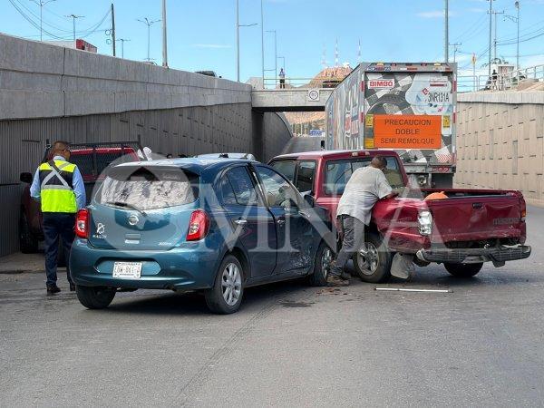 Choque múltiple en carretera a Aldama deja cuantiosos daños y caos vial
