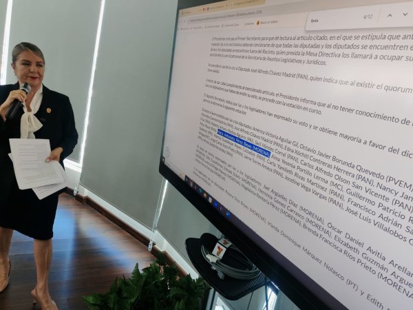 María Antonieta Pérez votó a favor del endeudamiento, Cuauhtémoc falsificó mi firma: Rosana Díaz