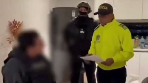 Gobierno de Colombia expulsa a Ecuador al hermano del narcotraficante 