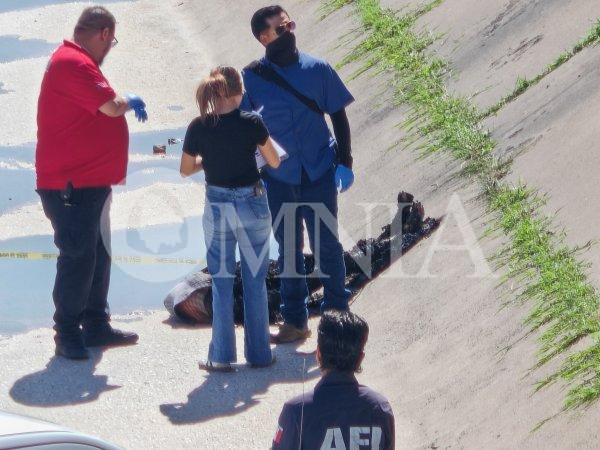 Hallan cuerpo encobijado, calcinado y decapitado en el río Chuvíscar, en pleno centro de Chihuahua