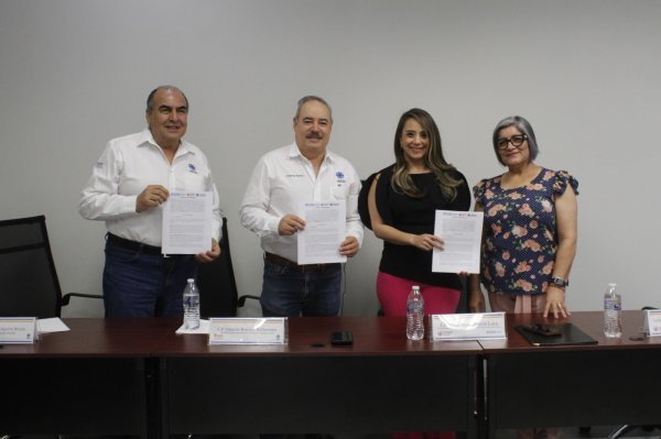 Firma CEJUM convenio de colaboración con Cáritas Chihuahua