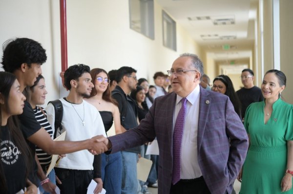 Presentan 9 mil 806 aspirantes examen de admisión a la UACH