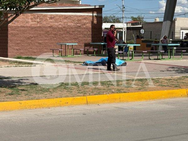Muere hombre de 54 años mientras caminaba en la colonia Granjas Cerro Grande