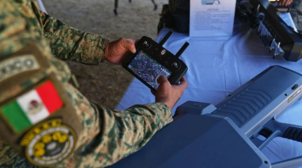 El Ejército mexicano se prepara con equipos antidrones para reforzar la seguridad en los estadios rumbo al Mundial 2026