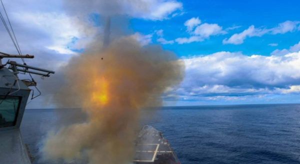 Tensión en Medio Oriente frena el tránsito petrolero en el Estrecho de Ormuz