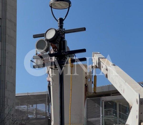 Retira municipio lámparas del primer cuadro de la Ciudad previo al 8M