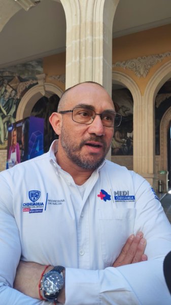 Credencial de IMSS-Bienestar es similar a la de MediChihuahua: Gil Baeza