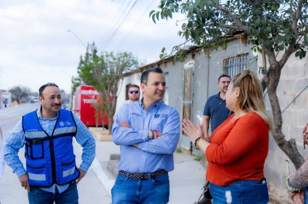 Entrega Bonilla calles en Jorge Barousse y Vistas Cerro Grande