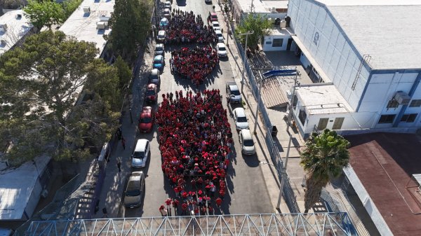 Alumnos y docentes de la Secundaria 3008, promueven donación de sangre para salvar vidas