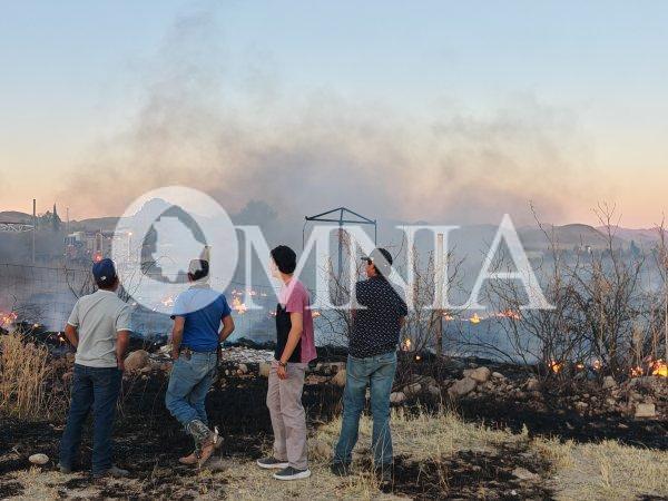 Arde predio repleto de llantas en colonia Sacramento