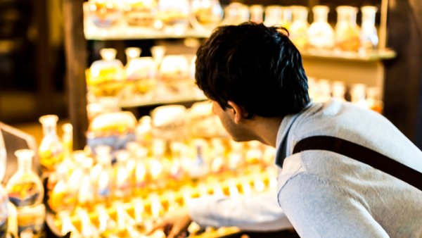 El oro queda atrapado en Dubái y se vende con descuento por el conflicto en Oriente Medio