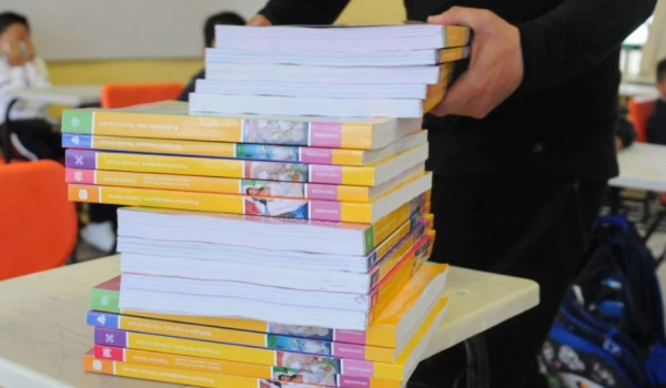 Piden cambios en los libros de texto en Coahuila