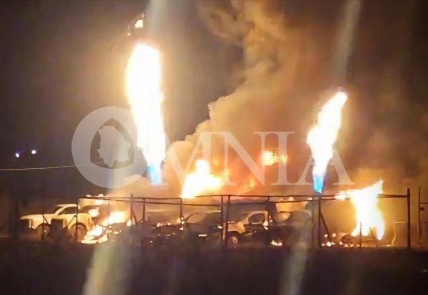 Incendio arrasa con siete pipas de gas en planta de Álamos; investigan ataque intencional