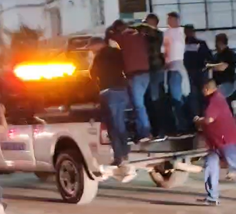 Detienen a dos hombres durante marcha del 8M; identidad aún desconocida