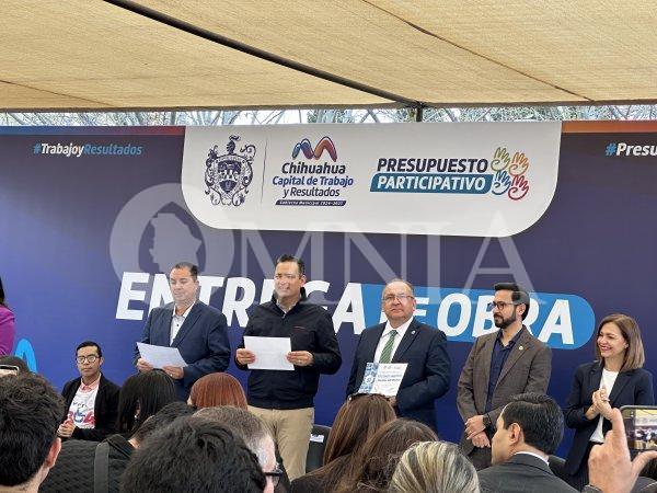 Entrega Bonilla espacio adaptado para la FCPyS de la UACh