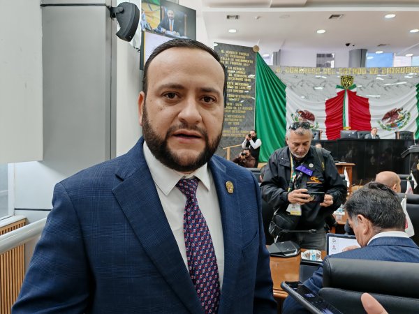 Ley Maduro no debe pasar, es la última estocada de Morena: Arturo Medina