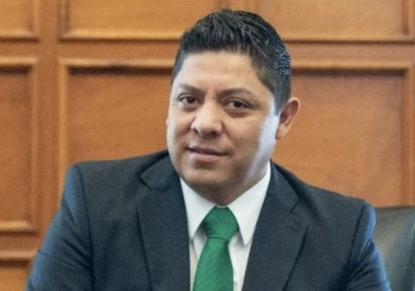 Ricardo Gallardo defiende posible candidatura de su esposa en SLP: 
