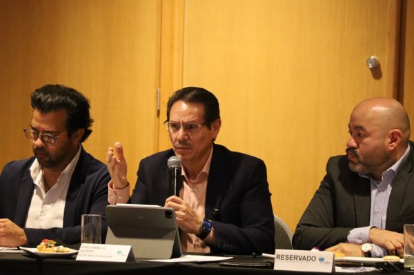 Comparte secretario de Hacienda con Index proyectos estratégicos financiados con el 1% adicional del ISN