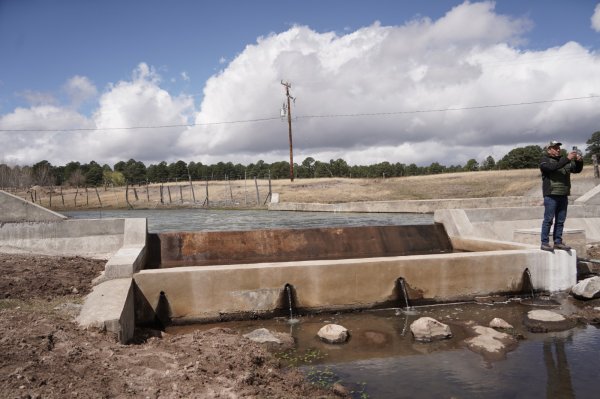 Entrega JCAS sistema colectivo de agua potable en Rocharachi, Guachochi