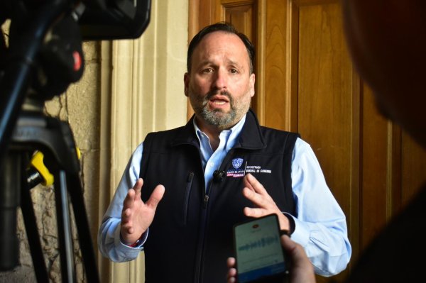 Buscan apoderarse artificialmente de las mayorías en el Congreso: De la Peña