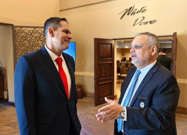 Lleva Gilberto Loya modelo Centinela a conferencia internacional de CALEA en Arizona