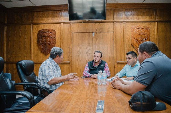 Gobierno Municipal inicia proceso para regularizar títulos de propiedad a más de 100 familias de la comunidad de San Ignacio