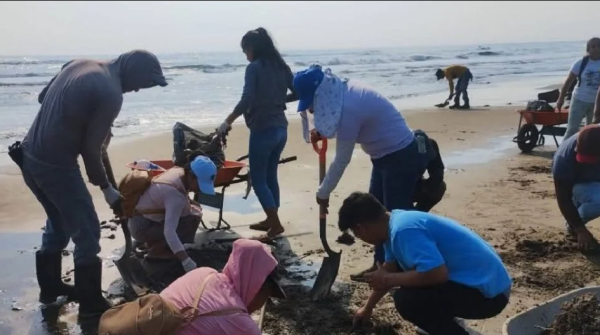 Pemex confirma contaminación en el golfo de México; informa de manchas Veracruz y Tabasco