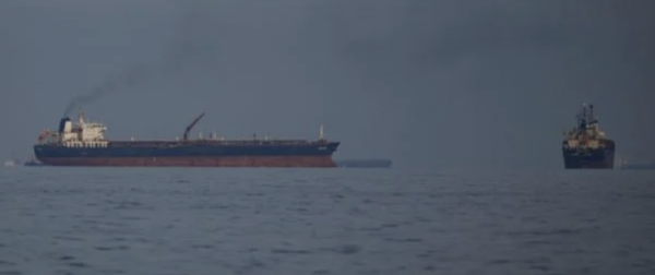 Trump propone una misión internacional para reabrir el estrecho de Ormuz