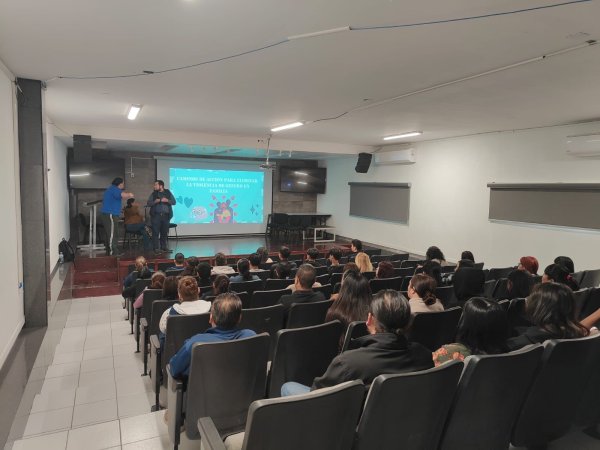 CONALEP realiza 4ta sesión de Escuela para Padres con 700 beneficiados