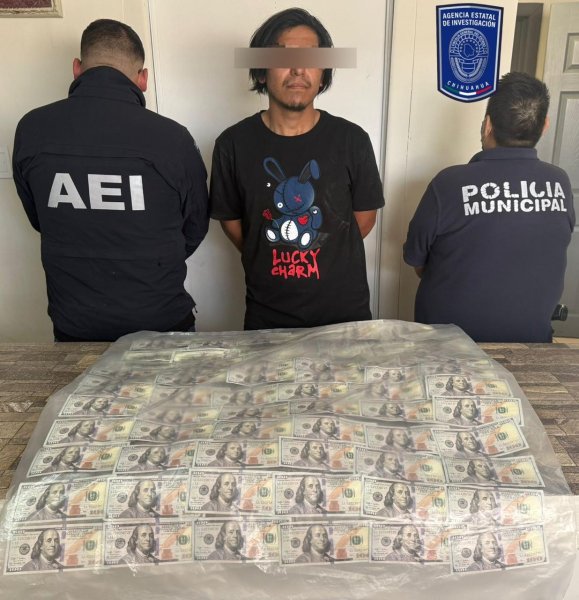 Detiene AEI en Ahumada a hombre con 20 mil 800 dólares falsos
