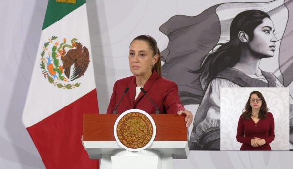 Presenta Sheinbaum su plan B; va por la reducción de regidores y de presupuesto en Congresos Locales