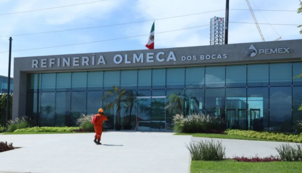 Se registra incendio en la refinería de Dos Bocas; acumulación de residuos de hidrocarburos, la posible causa