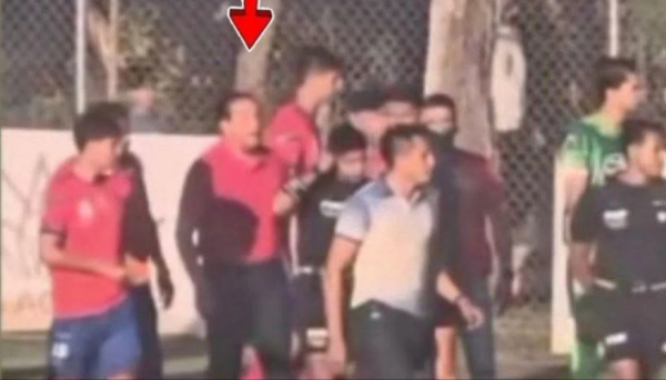 Alcalde de Autlán, Jalisco, agrede a cuerpo arbitral en la Liga Premier MX