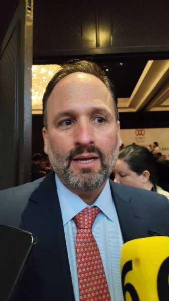 Regresan desplazados a Guadalupe y Calvo; suman 300 personas: Santiago De la Peña