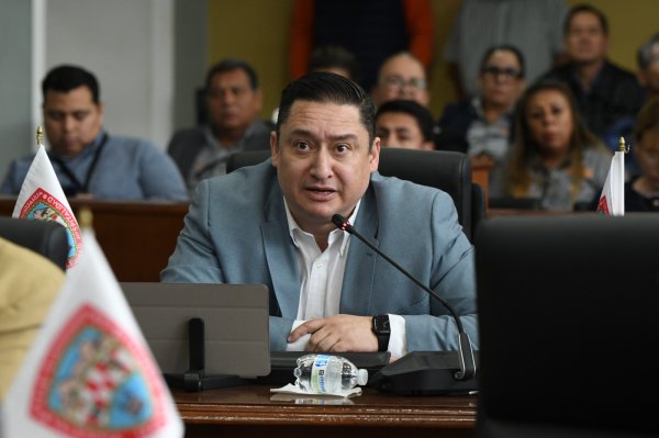 Colecta de la izquierda fifí, mientras los hijos de AMLO hacen negocios con el país: Alfredo Chávez