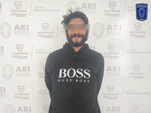 Detienen a tres hombres y una mujer por delitos contra la salud