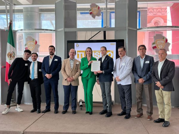 José Luis Villalobos reconoce propuesta de reforma a la Ley de Turismo presentada por CANACO Chihuahua