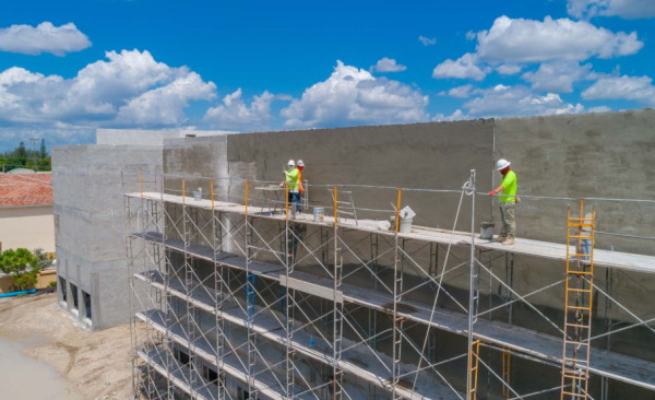 Buscan constructores acercamiento con empresarios privados para detonar inversiones este año