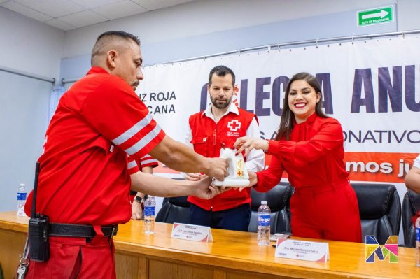 Arrancan Miriam Soto y Luis Carlos Aguilera Colecta Anual de la Cruz Roja 2026 en Meoqui