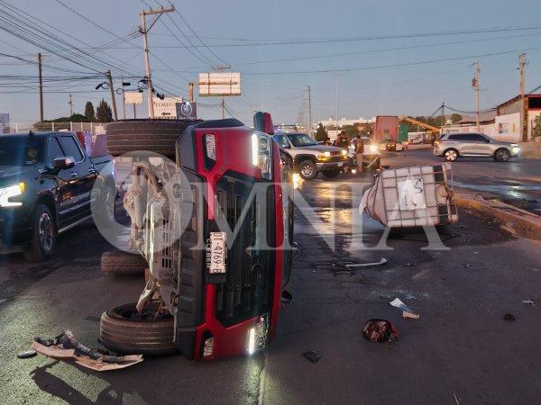 Fuerte choque-volcadura en la carretera Chihuahua–Cuauhtémoc deja un lesionado leve