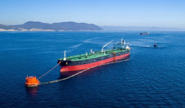 EU excluye a Cuba de la suspensión temporal de sanciones por compra de hidrocarburo ruso