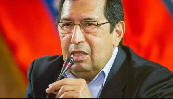 Hermano de Hugo Chávez exige la 