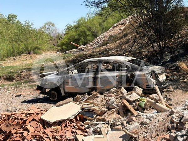Hallan vehículo calcinado y desmantelado en la colonia Robinson