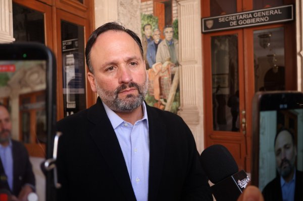 Golpeteo político por escoltas de funcionarios: De la Peña