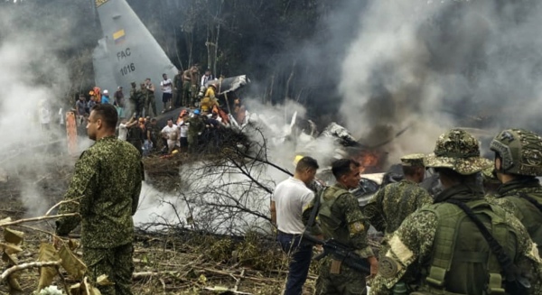 Al menos 8 muertos deja accidente de avión militar con 125 ocupantes en Colombia