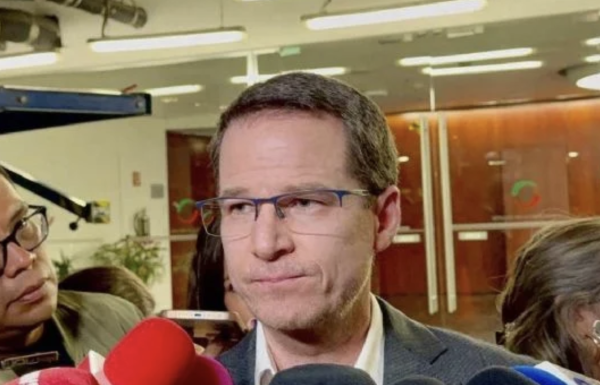 Ricardo Anaya pide que se retire el Plan B: “Ya se les hizo bolas el engrudo”