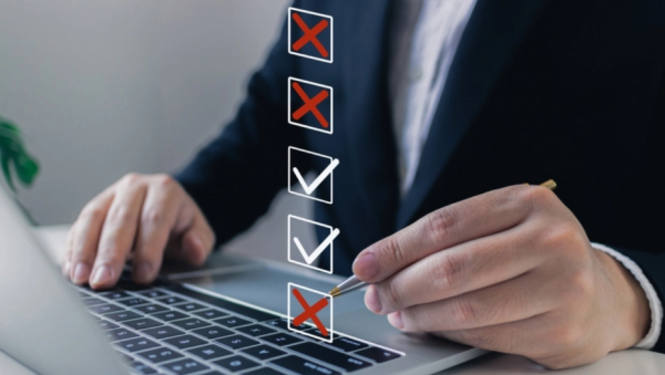 ¡Adiós listas negras de trabajadores! Senado prohibe el uso del buró laboral en las contrataciones