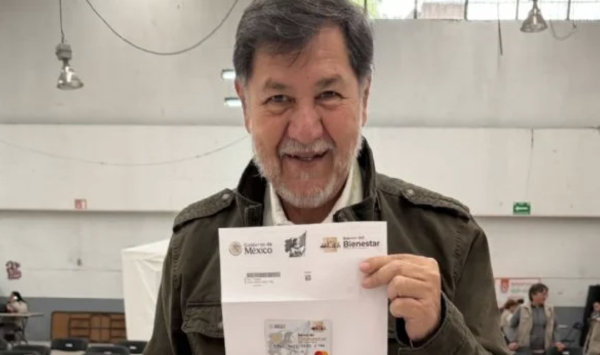 Fernández Noroña presume donación a Cuba... pero la transferencia fue devuelta en segundos